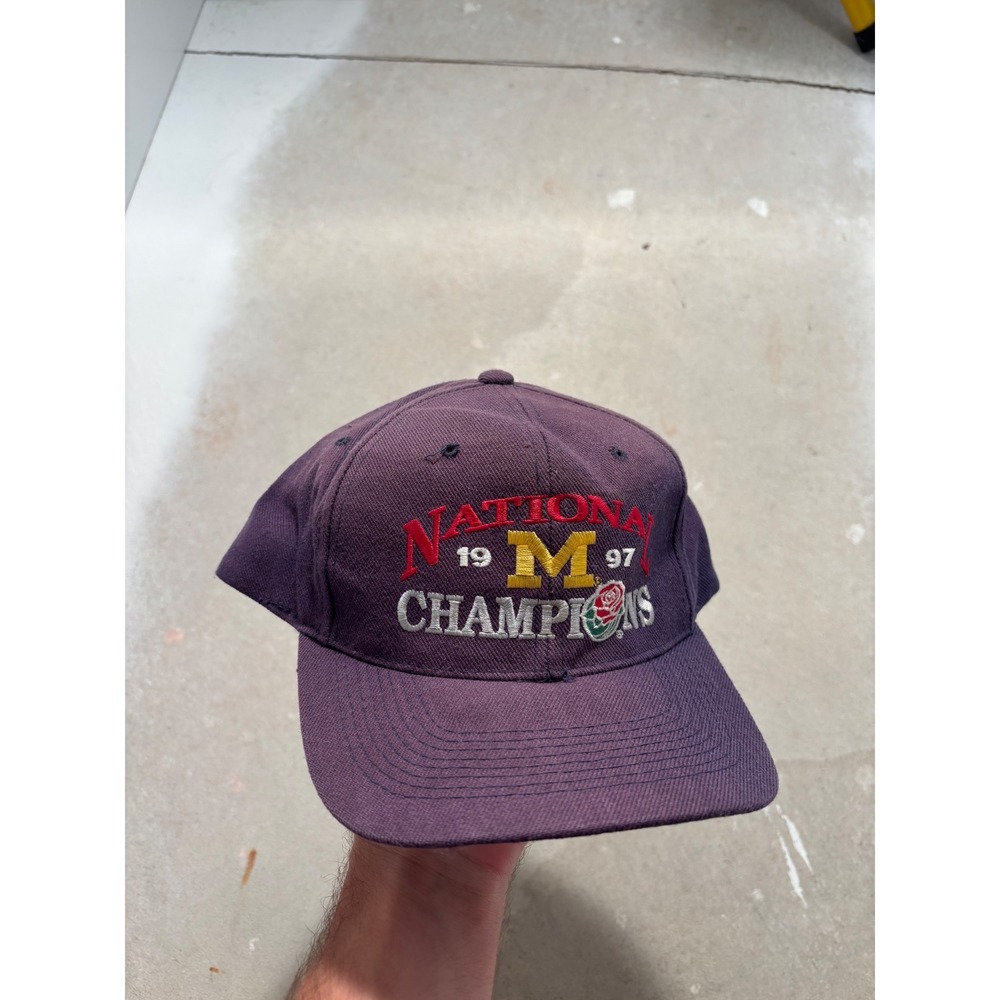 Vintage Michigan Wolverines 1997 National Champions Snapback Hat Rose Bowl Navy